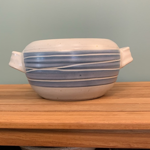 ROSS CANADA Stoneware Bowl 🇨🇦 - Picture 15 of 17